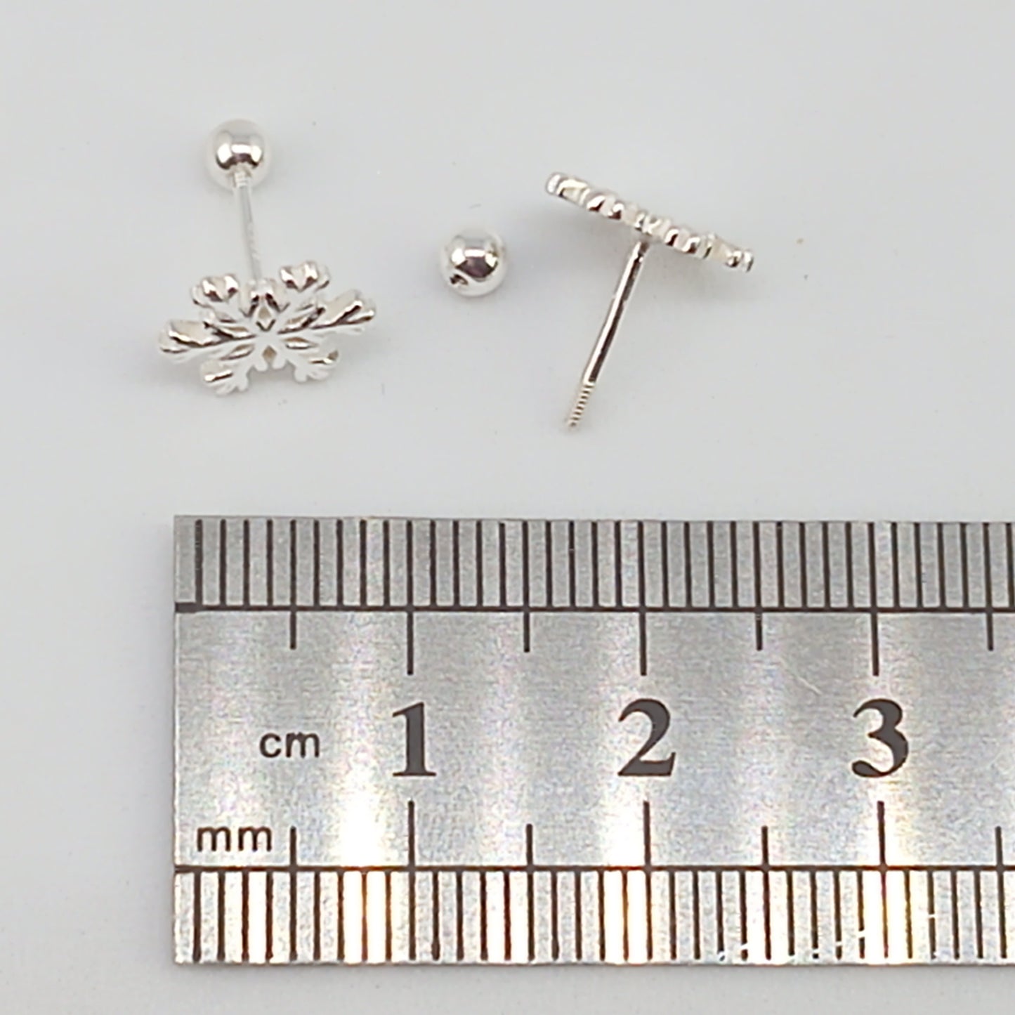 925 Sterling Silver Snowflake Stud Earrings | Screw-On Back | 9mm | Gift Boxed