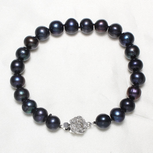 Pearl Bracelet - Style 10